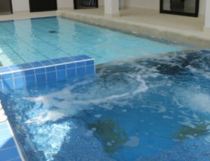 movable pool floor system lifespan